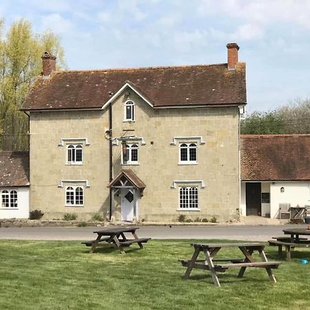 The Benett Arms Shaftesbury Exterior foto
