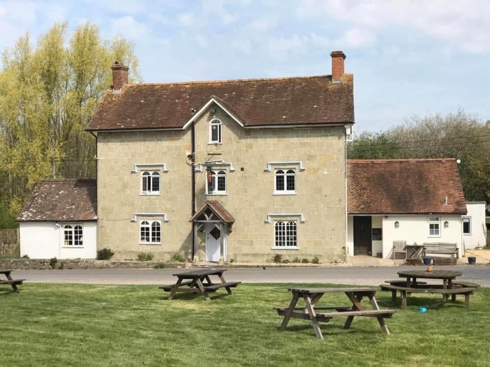 The Benett Arms Shaftesbury Exterior foto